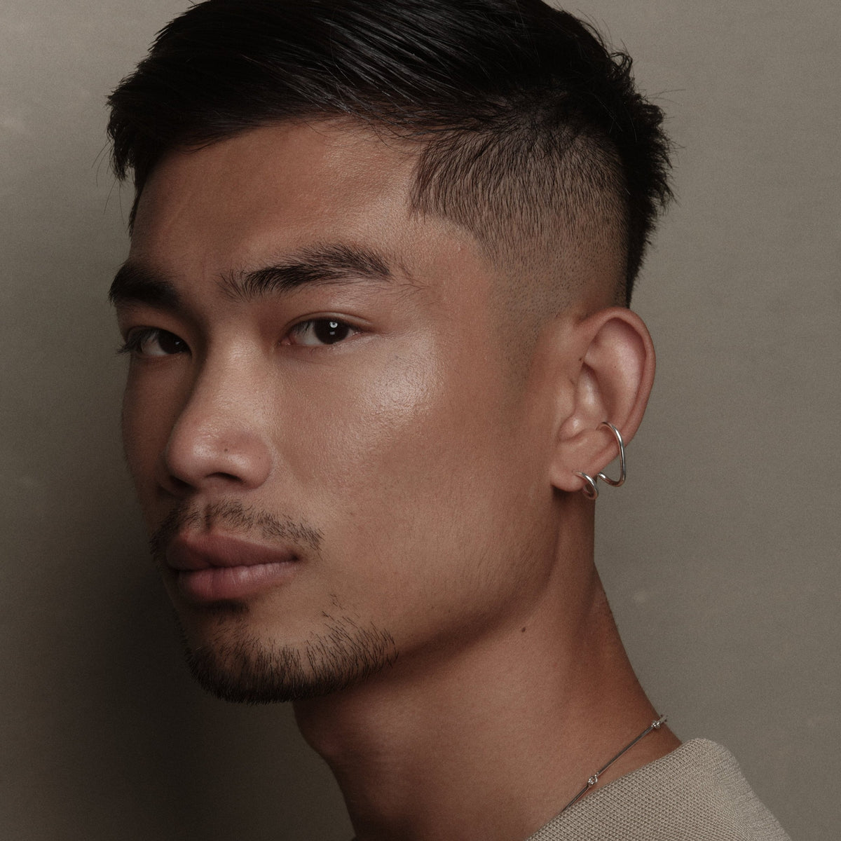 Boucle d'oreille Gloria en argent par la créatrice Aurore Havenne