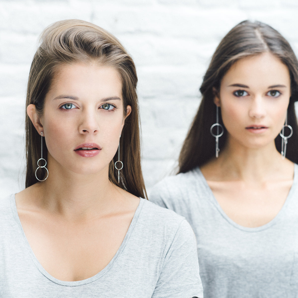 Boucles d'oreilles Trinity en argent, bijoux minimalistes de la créatrice Aurore Havenne