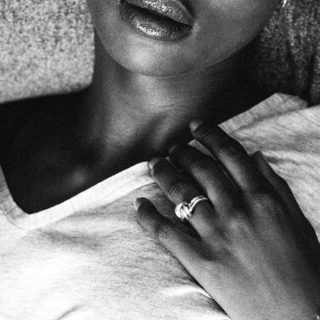 Bague double knot en argent plaqué or, minimaliste et élégante