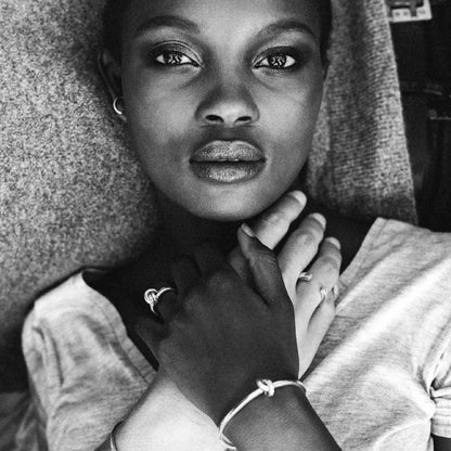 Bague double knot en argent plaqué or de la créatrice Aurore Havenne, minimaliste et élégante